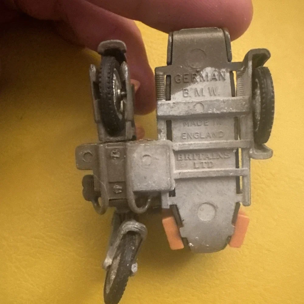 Vintage Britains Ltd Die-Cast German BMW Motorcycle w/sidecar War READ